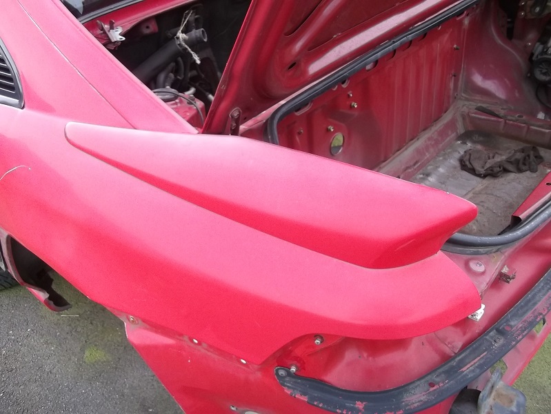 restauration carrosserie exterieur MR2 mk2 REV1 Cote-g-aileron-3d11d05